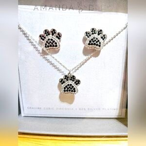 Earring necklace set Paw prints NIB